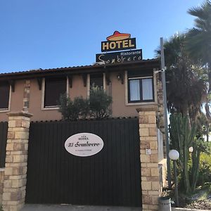 Hotel El Sombrero